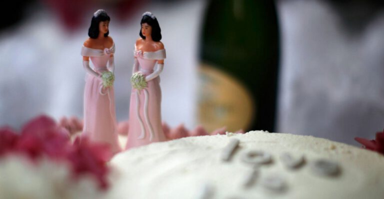 Poll: Americans Split Evenly on Requiring Business Owners to Serve Same-Sex Weddings