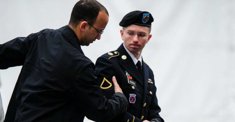 Amid Republican Criticism, Obama Defends Chelsea Manning Commutation