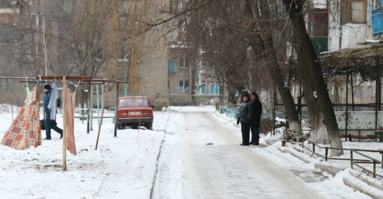 ‘Humanitarian Disaster’: Thousands of Civilians Caught in the Crossfire as the War in Ukraine Escalates
