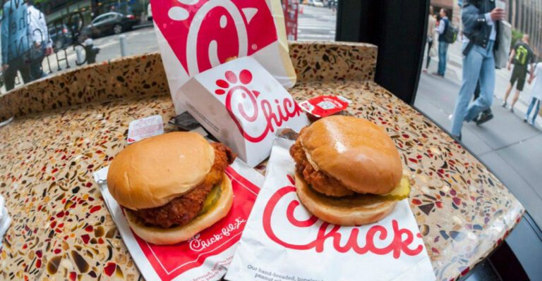 Your Chicken Sandwich Costs More With a $15 Minimum Wage