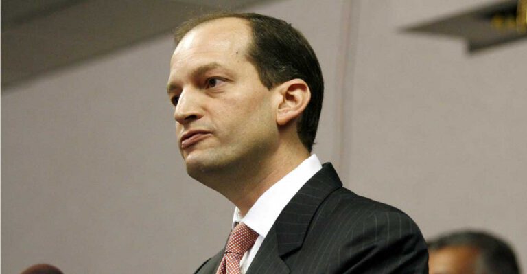 Trump Picks Alexander Acosta as Labor Secretary