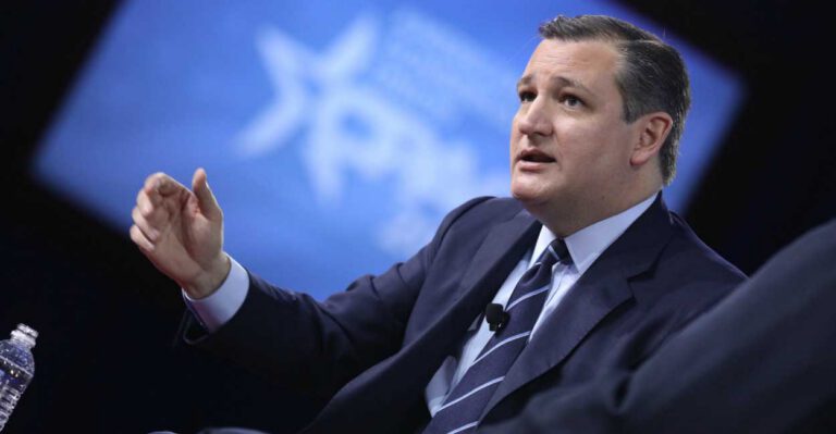 Ted Cruz, at CPAC, Urges Term Limits for Congress