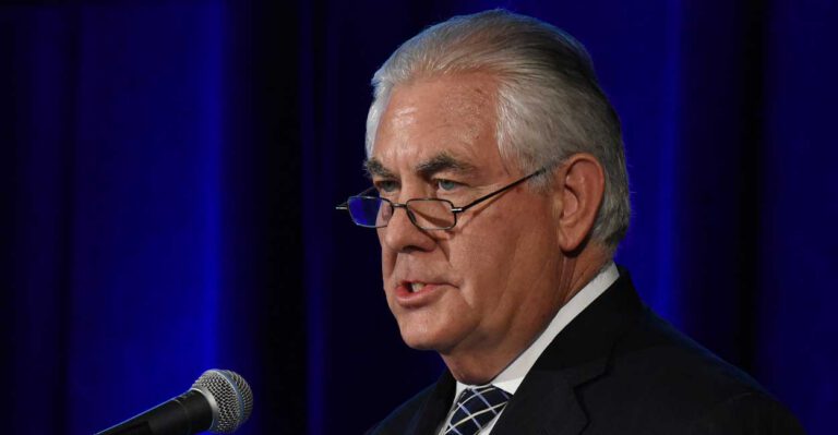 Rex Tillerson Plans Major Staff Cuts in State Department Restructuring