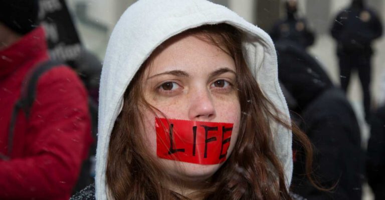 Students Sue Professor for Rubbing Out Pro-Life Chalk Messages