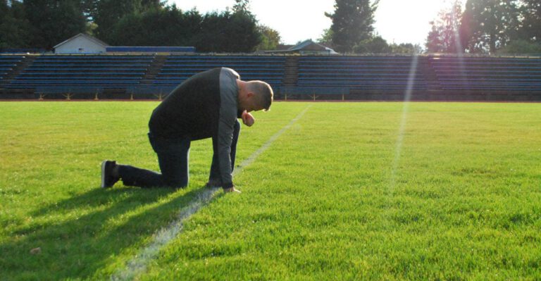 Coach Kennedy, Who Lost His Job After Praying, Makes His Case to 9th Circuit Court