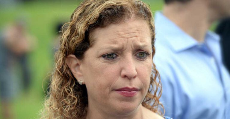 Wasserman Schultz’s IT Aide Arrested by FBI on Way to Pakistan After $300K Wire