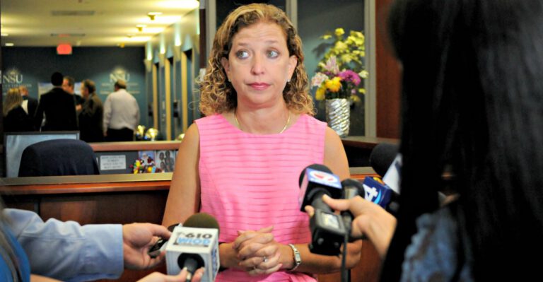 Wasserman Schultz IT Aide Planted Computer to Be Found, Police Report Suggests