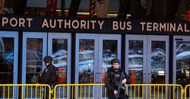 Former NYPD Commissioner: Commuter Attack ‘Committed in the Name of ISIS’