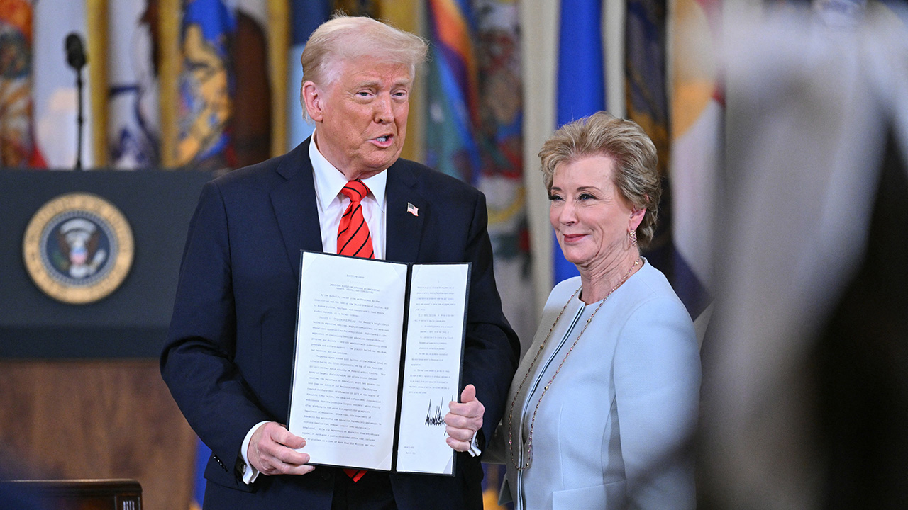 Ultimate Civics Showdown: Trump Meets Homeschooled Winner of Presidential 1776 Award Competition at the Oval Office