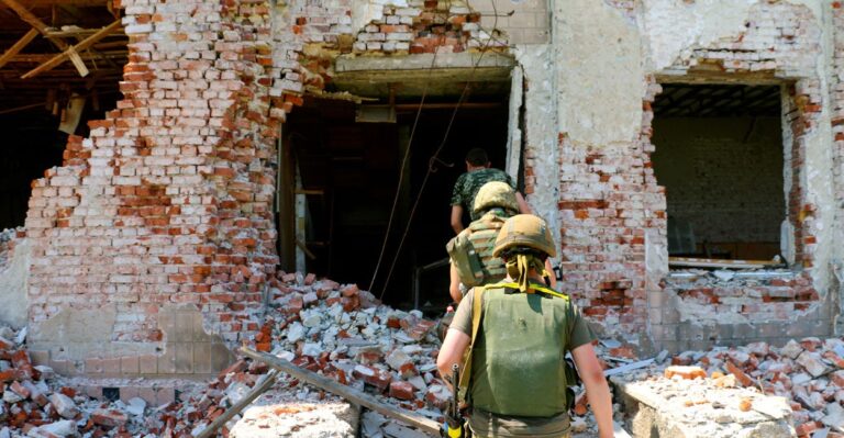 US Weapons and Chinese Cash Compete for Influence in Ukraine