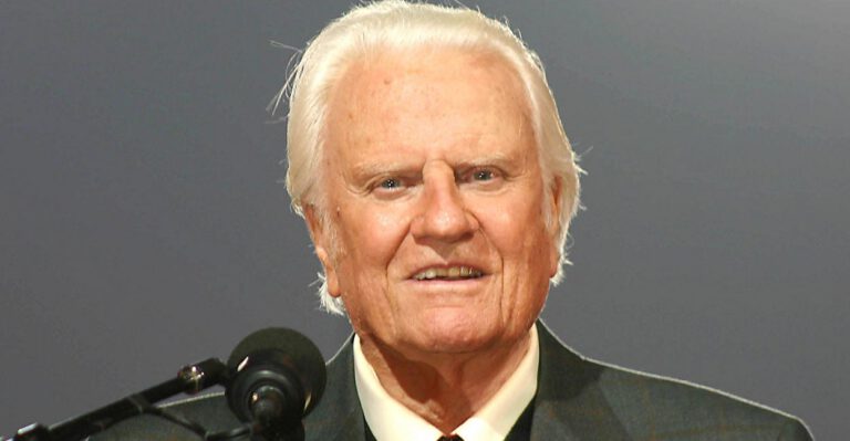 Watch People Lined Up to Pay Respects to Billy Graham Explain Why They Came
