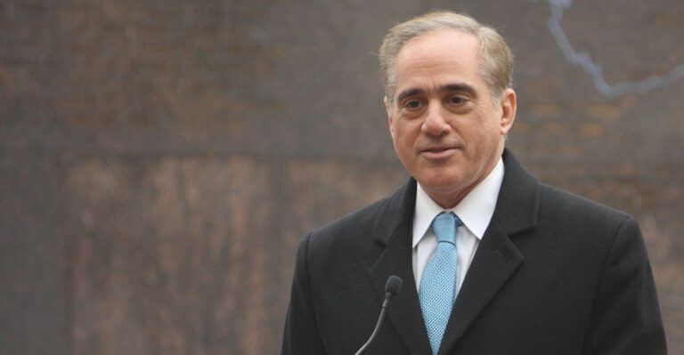 Shulkin Says White House Didn’t Let Him Respond to Allegations of Misusing Taxpayer Dollars