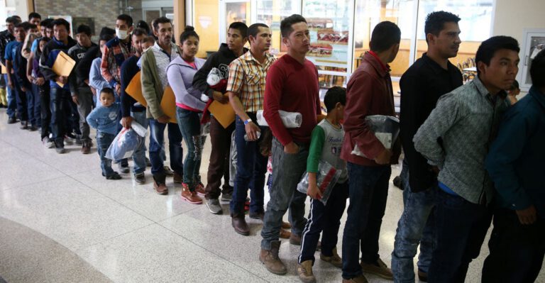 Poll: Americans Overwhelmingly Support Trump’s Position on Immigration, Compared With Obama’s ‘Catch-and-Release’ Policy