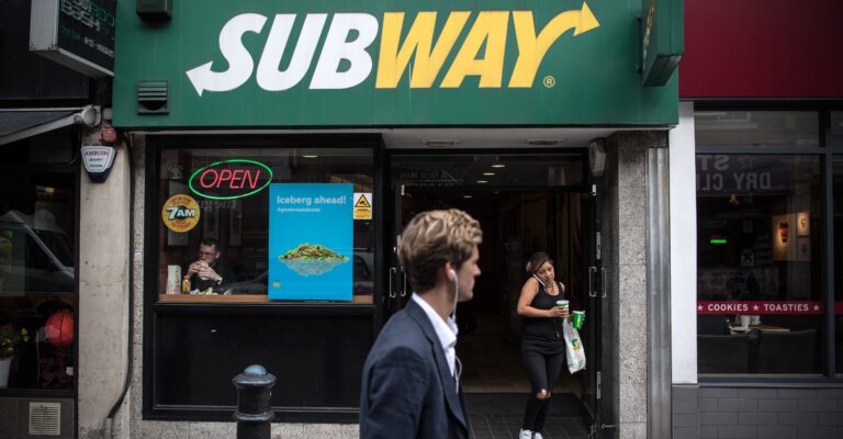 Seattle Couple Fears $16 Minimum Wage Could Doom Subway Franchise