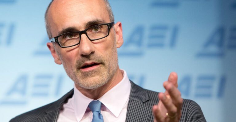 Want to Live a Better Life? You Can Start by Loving Your Enemies, Says Arthur Brooks