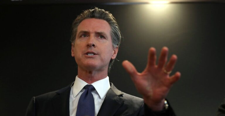 Free Market Group Calls on California, 4 Other States to Suspend Government Union Dues