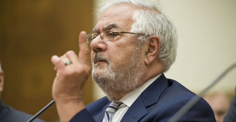 This Democrat Ticked Off Business Leaders. Now He Wants Export-Import Bank to Lure Them Back.