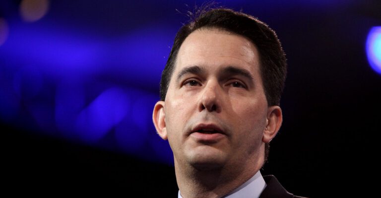 Rebuffed by Court, Scott Walker’s Foes Take Their Case to the Media