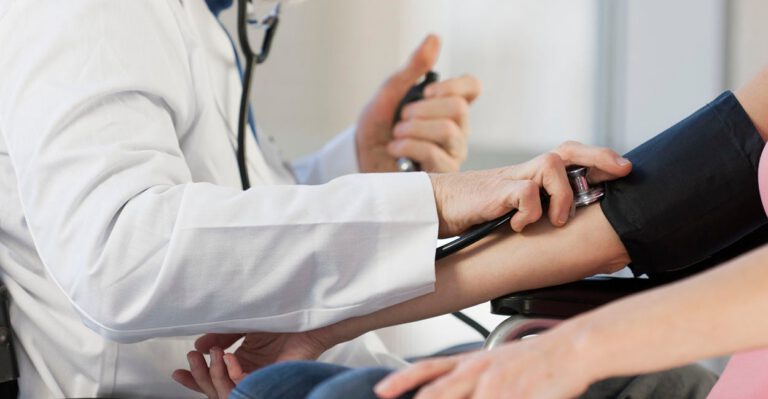 Insurance Giant’s Drop in Small-Group Plans Could Be Obamacare Trend