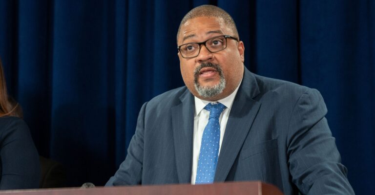 Nothing to ‘Bragg’ About: NYC Averaged More Than 1 Homicide or Manslaughter Daily in 2022