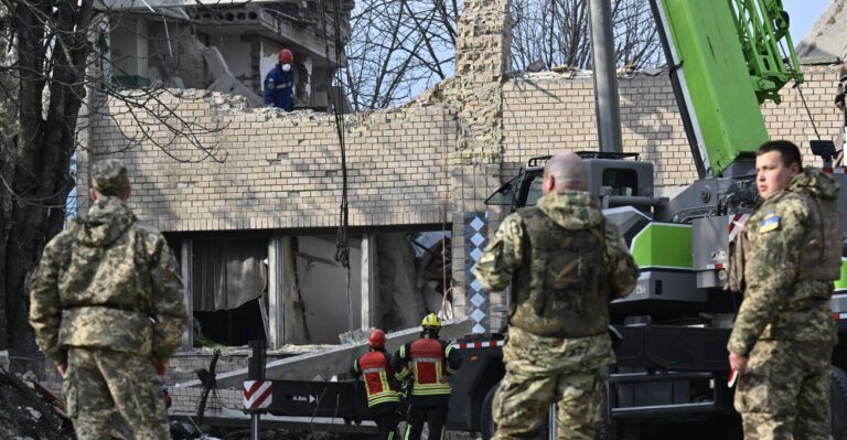 Nagging Unanswered Questions About War in Ukraine