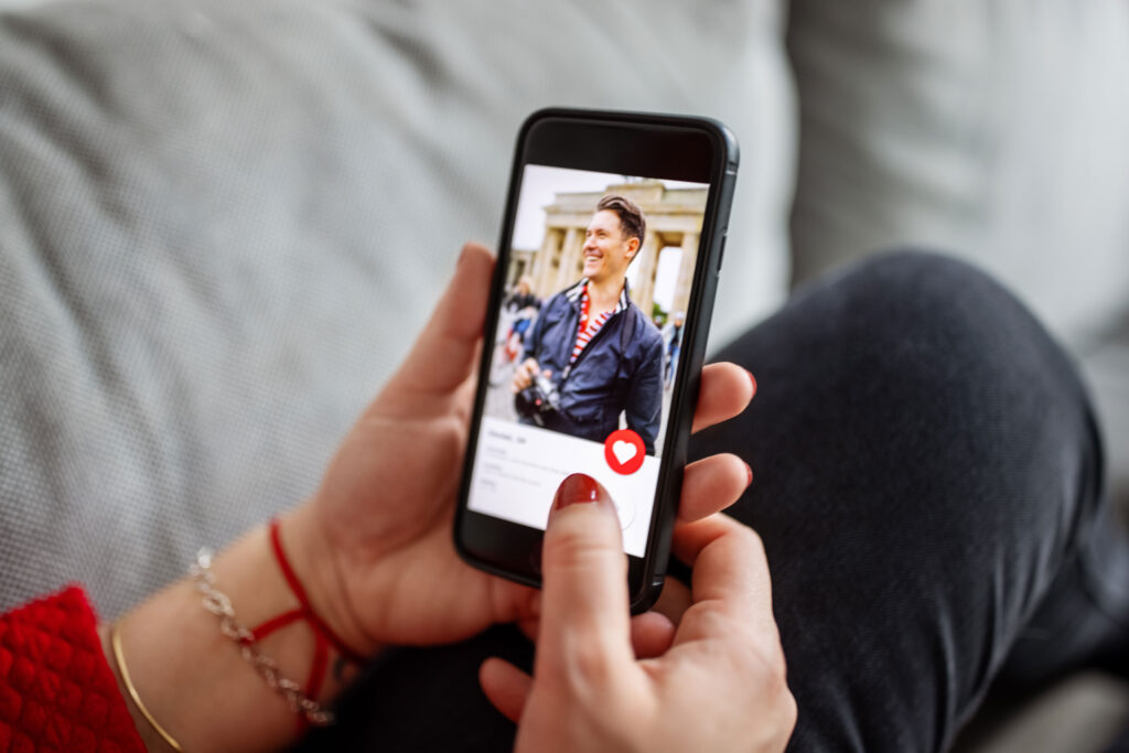 Dating Crisis Fuels Marriage Crisis