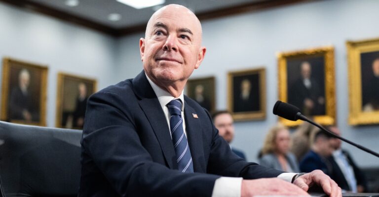 ‘Why Are You Filibustering?’: Mayorkas Stumbles Over Answer When Asked What Powers He Lacks to Enforce Border