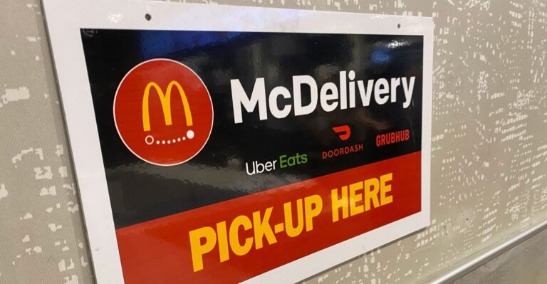 EXCLUSIVE: Migrants on Unregistered Mopeds in DC Use Food Delivery Apps—Violating Company Rules