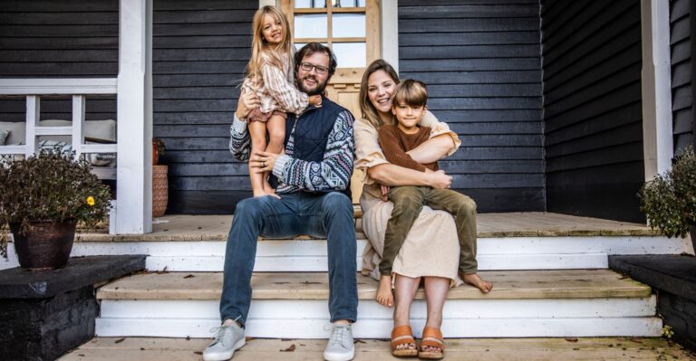 ‘Stumbling Toward Utopia’: How the 1960s Took a Wrecking Ball to American Family