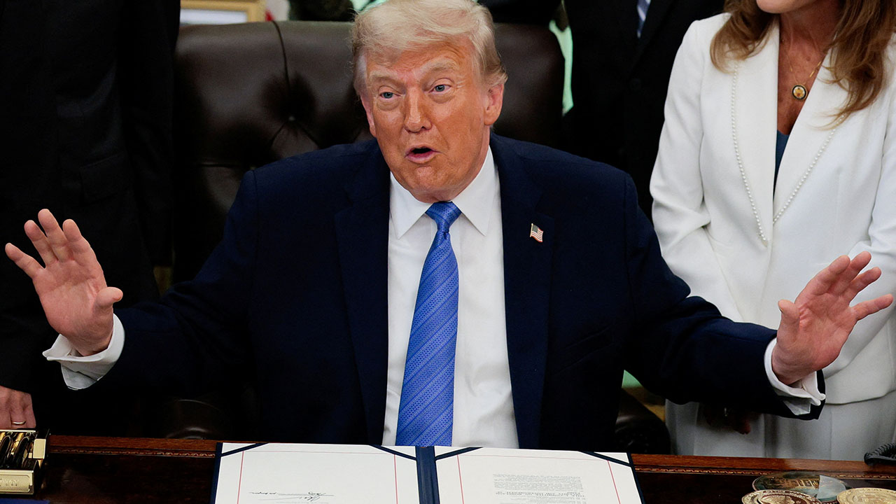 Trump Reveals Plan to Use AI Companies to Make Public ‘Very Rich’