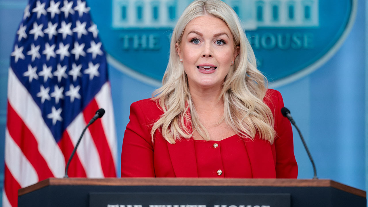 Trump Confirms Karoline Leavitt’s White House Departure