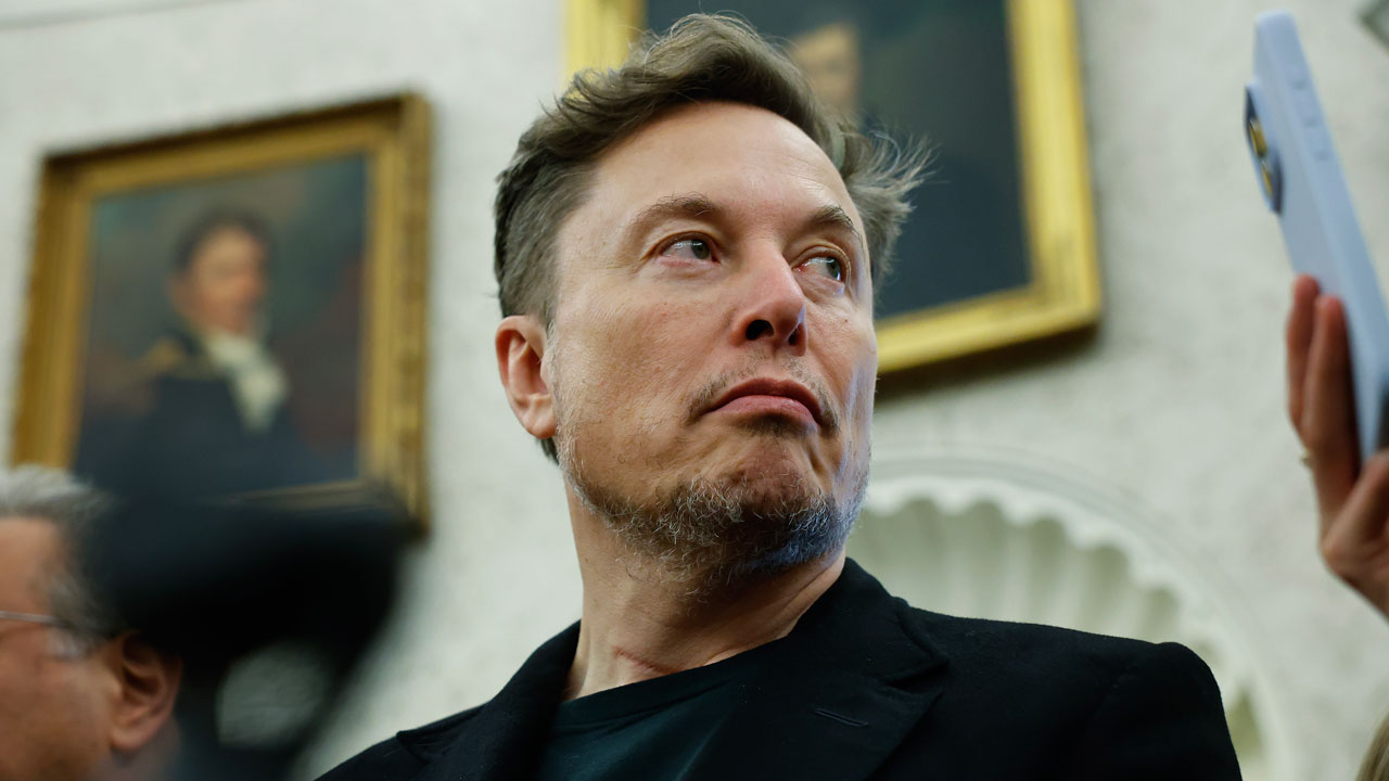 Elon Musk Should Reach for the Next Frontier—Not Buy the Last One