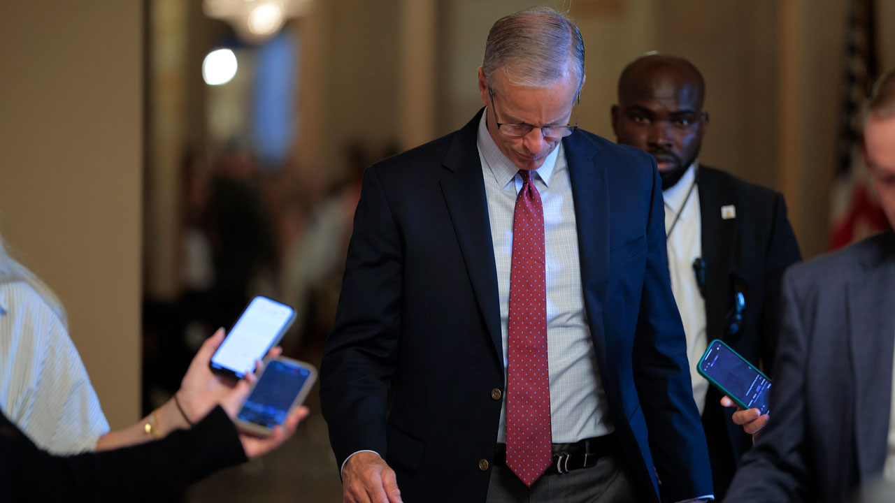 Poll: Independents Sour on Country’s Direction Before Midterms
