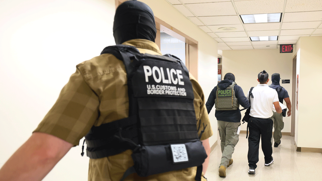 DOJ Battles Columbus Over ICE Courthouse Arrest Rule