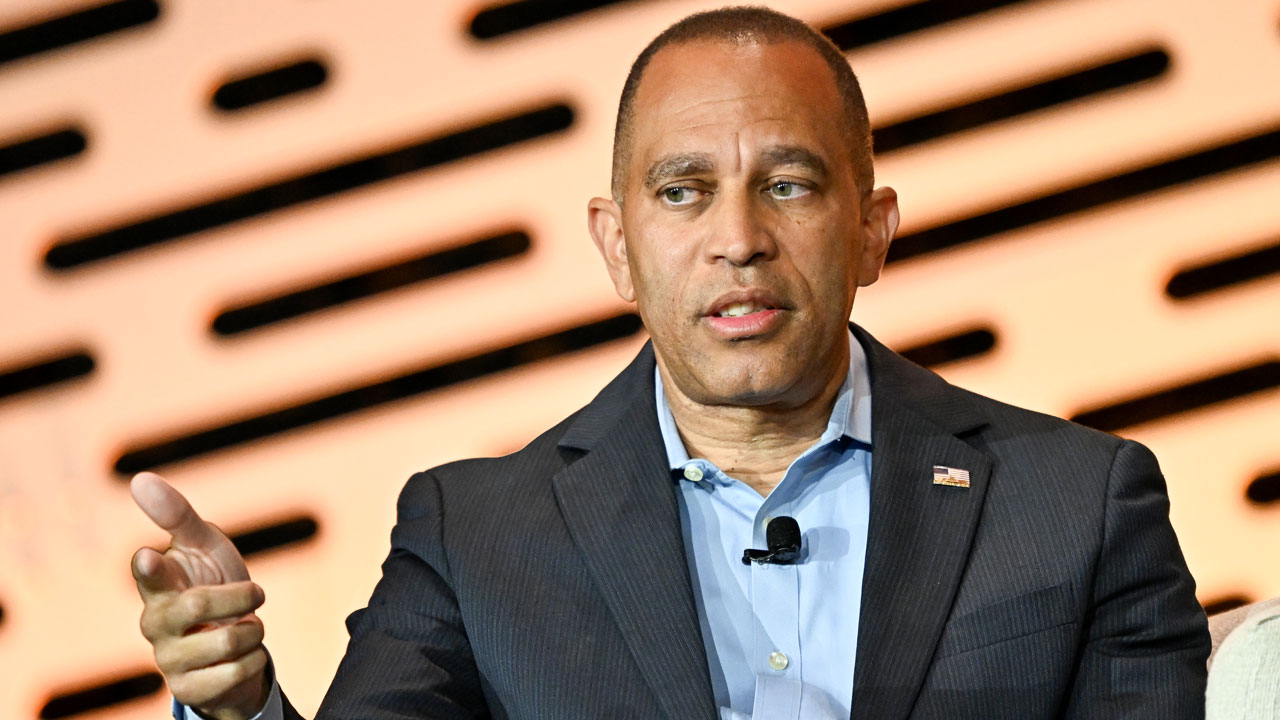 Why Democrats Are Angry at Hakeem Jeffries