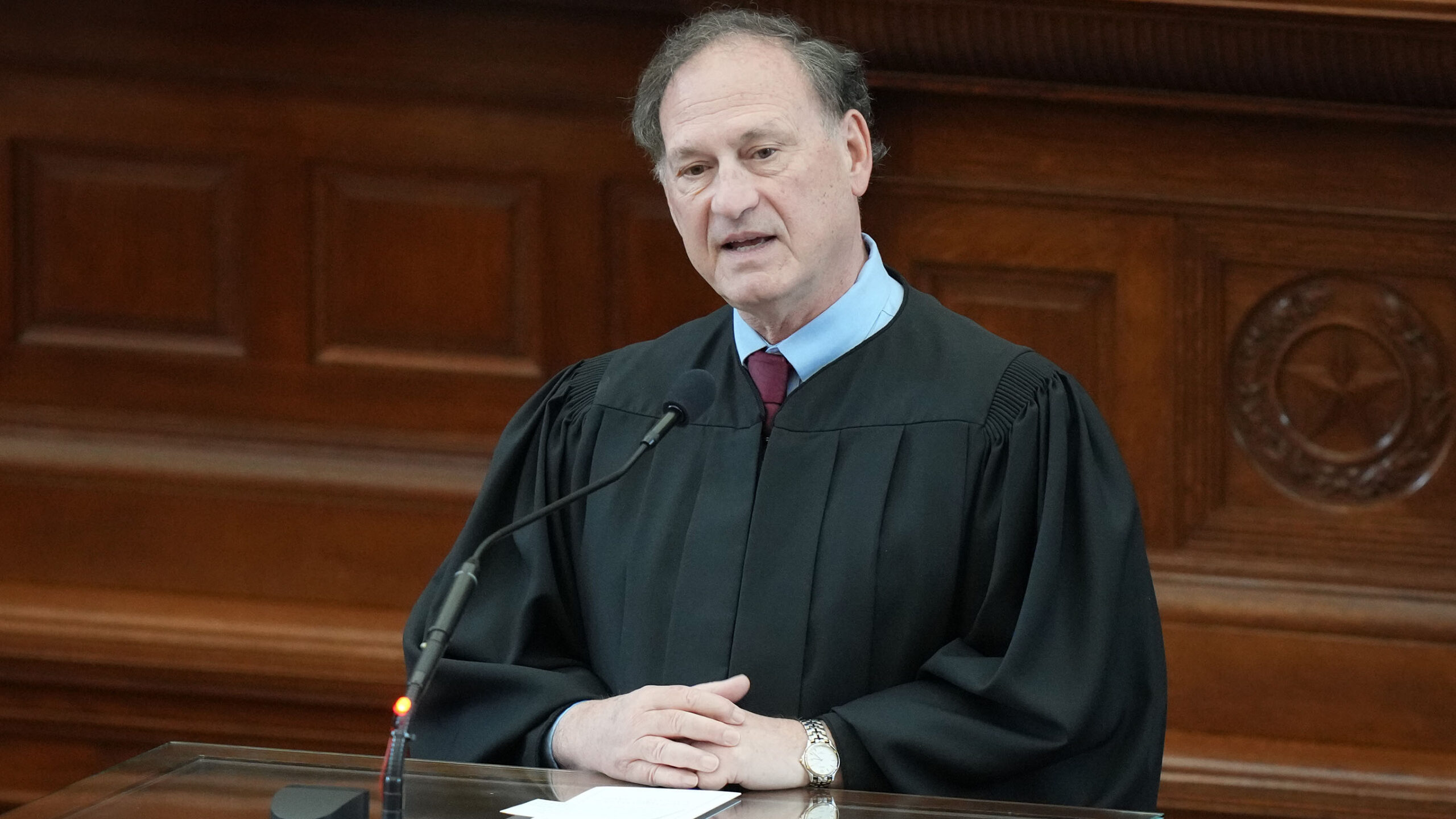 Alito Steps Aside in Supreme Court Climate Showdown After Left-Wing Groups Question His Energy Investments