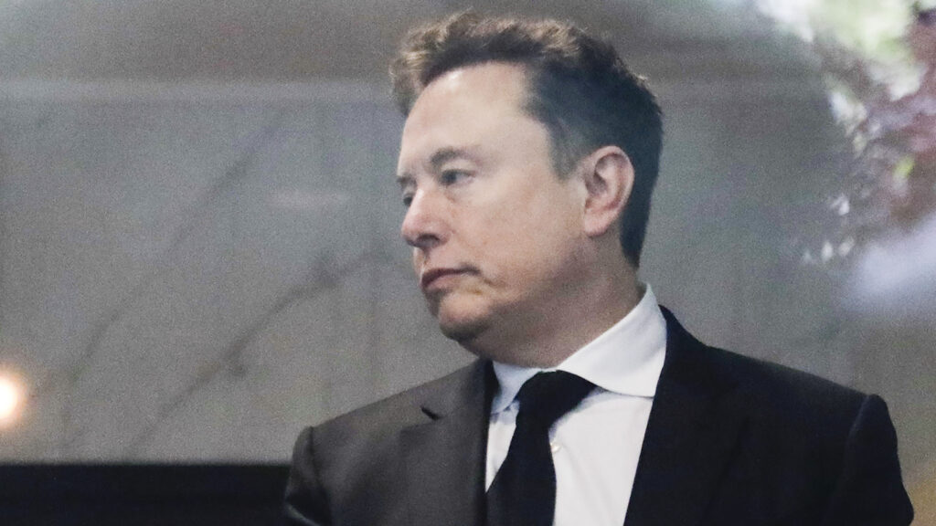 FBI Agent Compared Musk's DOGE Effort to Clinton Email Scandal to Justify Probe, Records Reveal