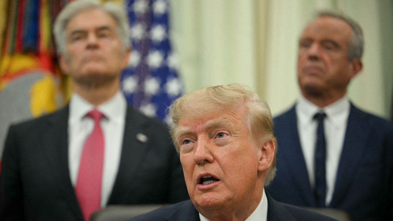 Trump, Dr. Oz Move to Lower Health Care Costs Ahead of Midterms