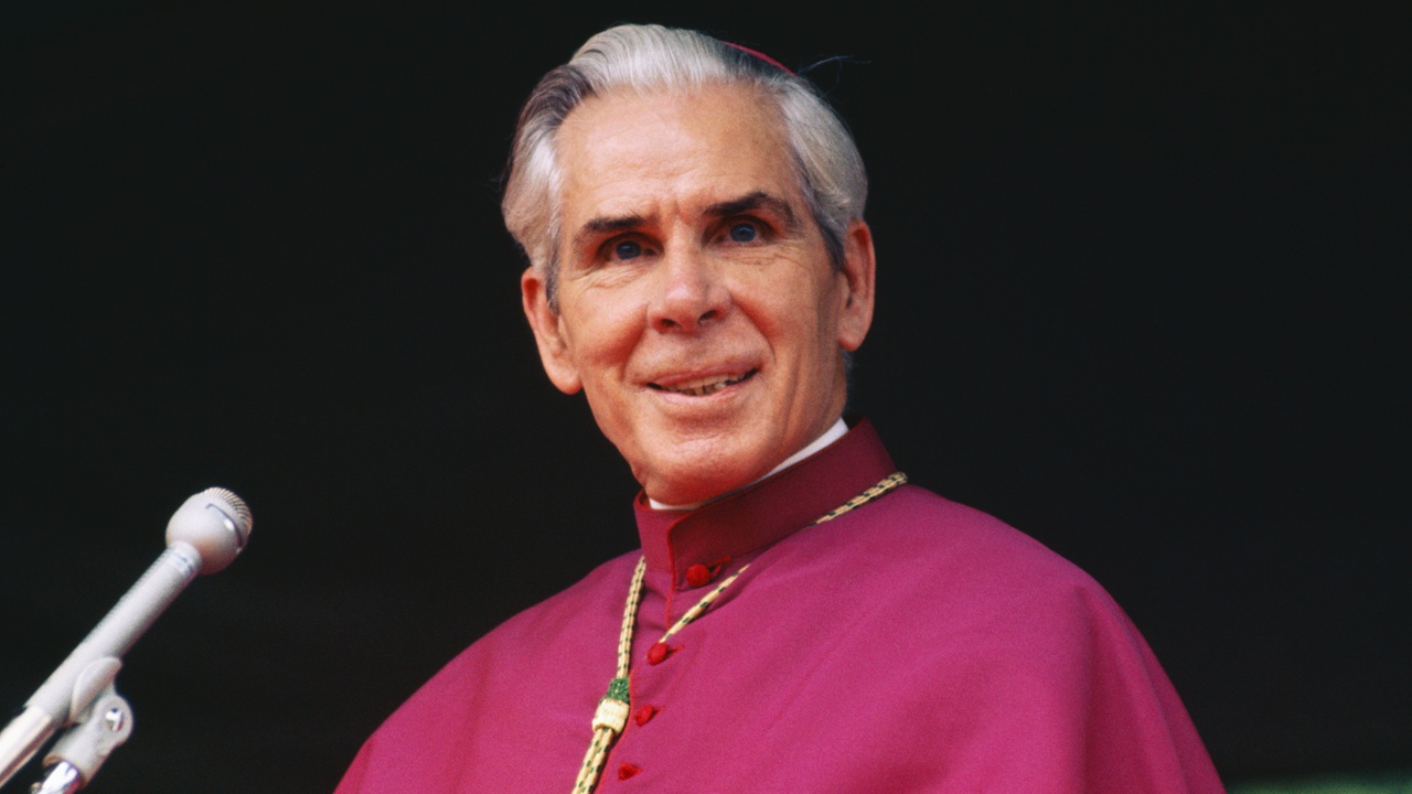 The Secret to Catholic TV Host Fulton Sheen’s Holiness