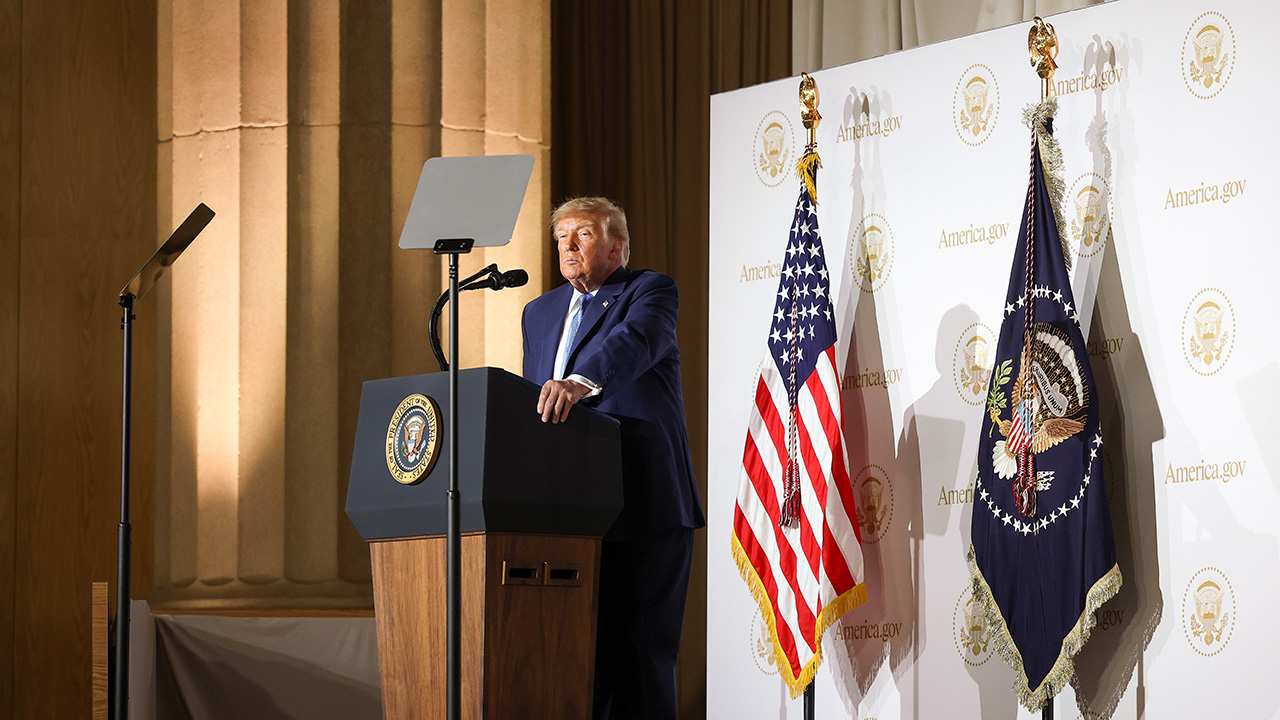 Trump Says He’ll Sign Order Renaming Artificial Intelligence ‘Superintelligence’