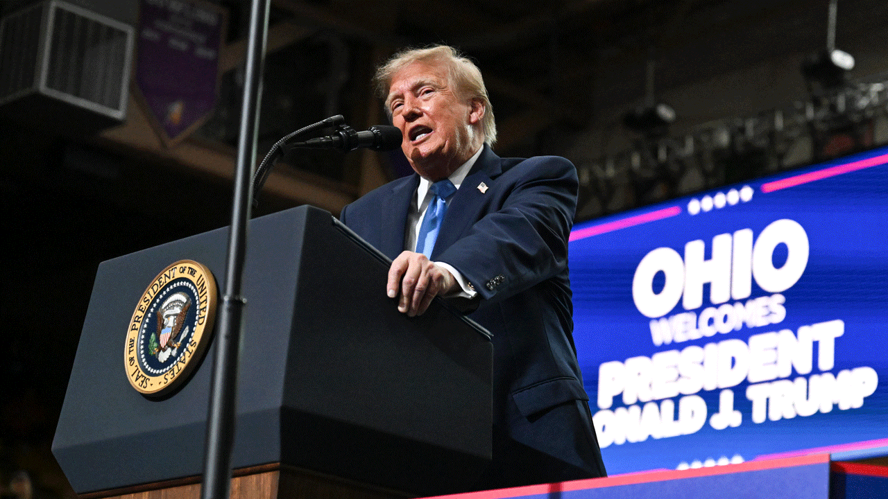 Donald Trump, Ohio Republicans Rile Up Crowd One Month Before Election Day