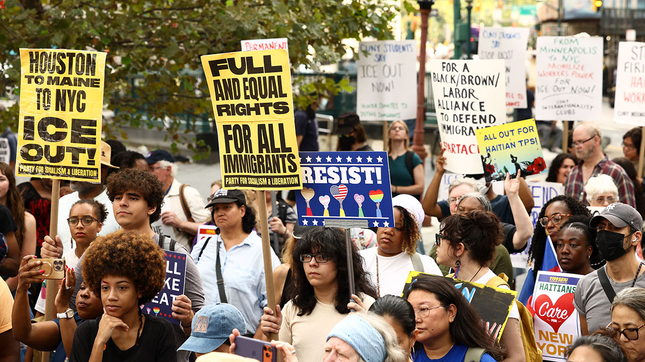 Anti-Deportation Network Mobilizes Against Census Rule Excluding Illegal Aliens