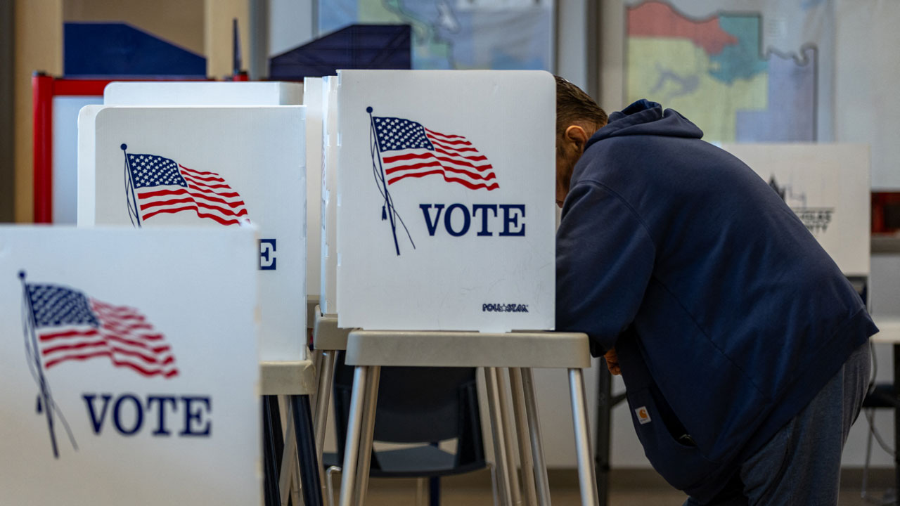 The Perils of Believing the Pollsters Every October