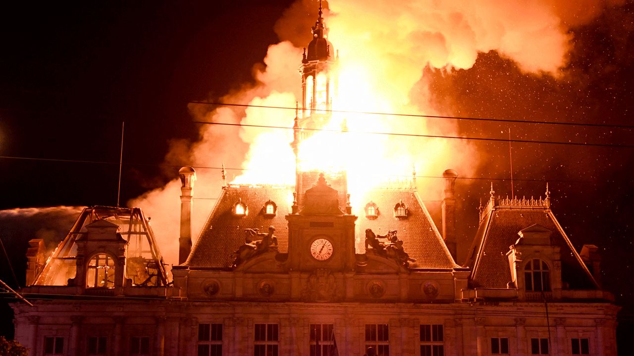 France Wants Curfews in Some Areas After Weekend of Riots