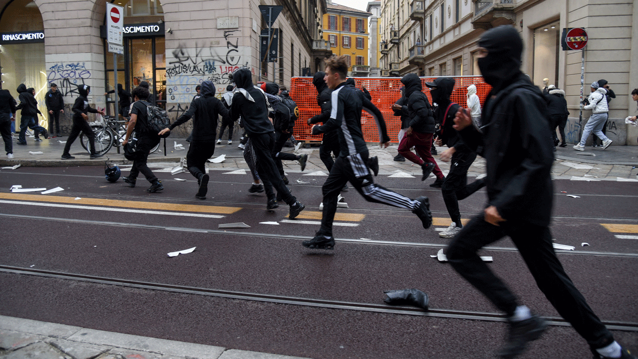 Victor Davis Hanson: Europe’s Immigration Crisis Is a Warning to America