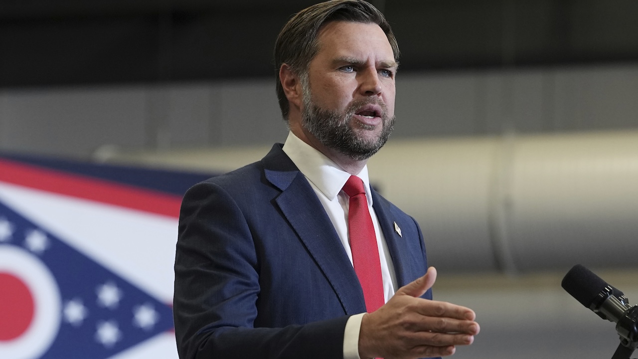 Vance Addresses Amy Acton’s Mom Ad During Cincinnati Campaign Stop