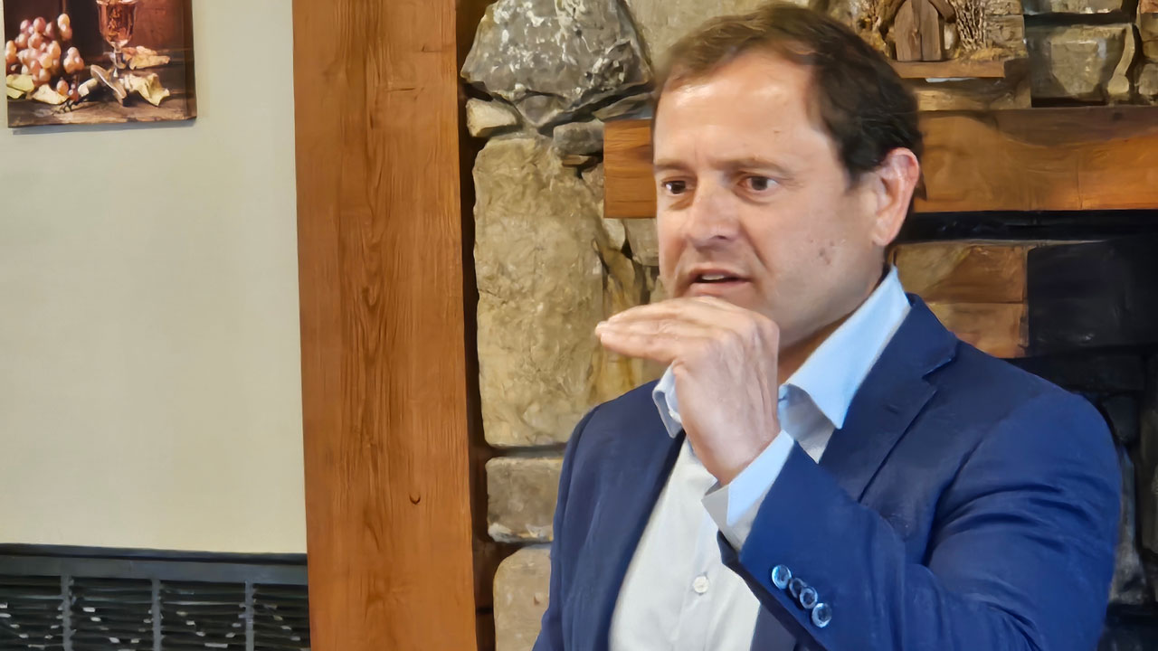 Former Rep. Tom Perriello Pledges to ‘End War,’ Remove Trump’s Tariff Authority if Elected