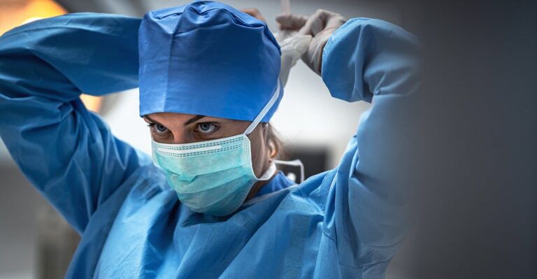 Why Doctors Amputated 2 Fingers From This Man’s Hand