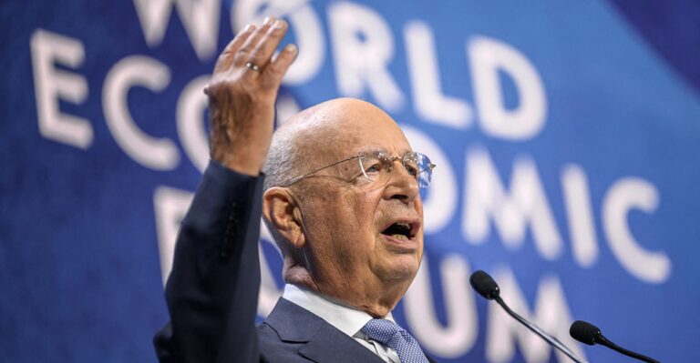 Former Trump Adviser Warns Against Ravages of Globalism