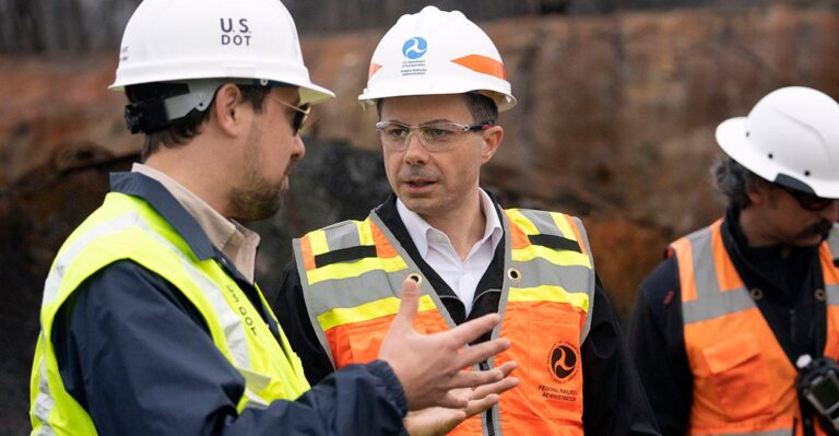 Ohio Train Disaster Exposes Hollowness, Incompetence of Identity-Obsessed Ruling Class